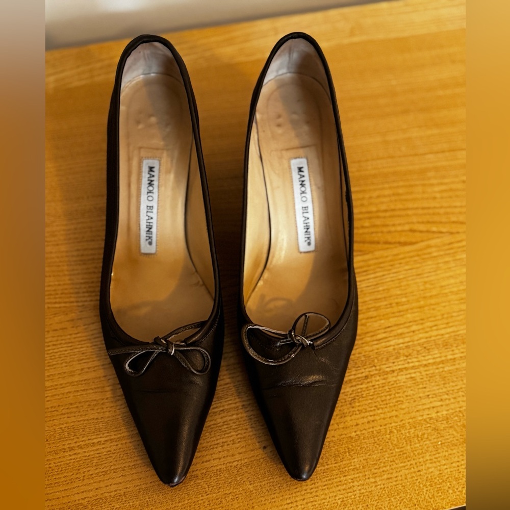 Manolo Blahnik Brown Metallic leather Kitten Heels 37.5 EU 6.5-7 US